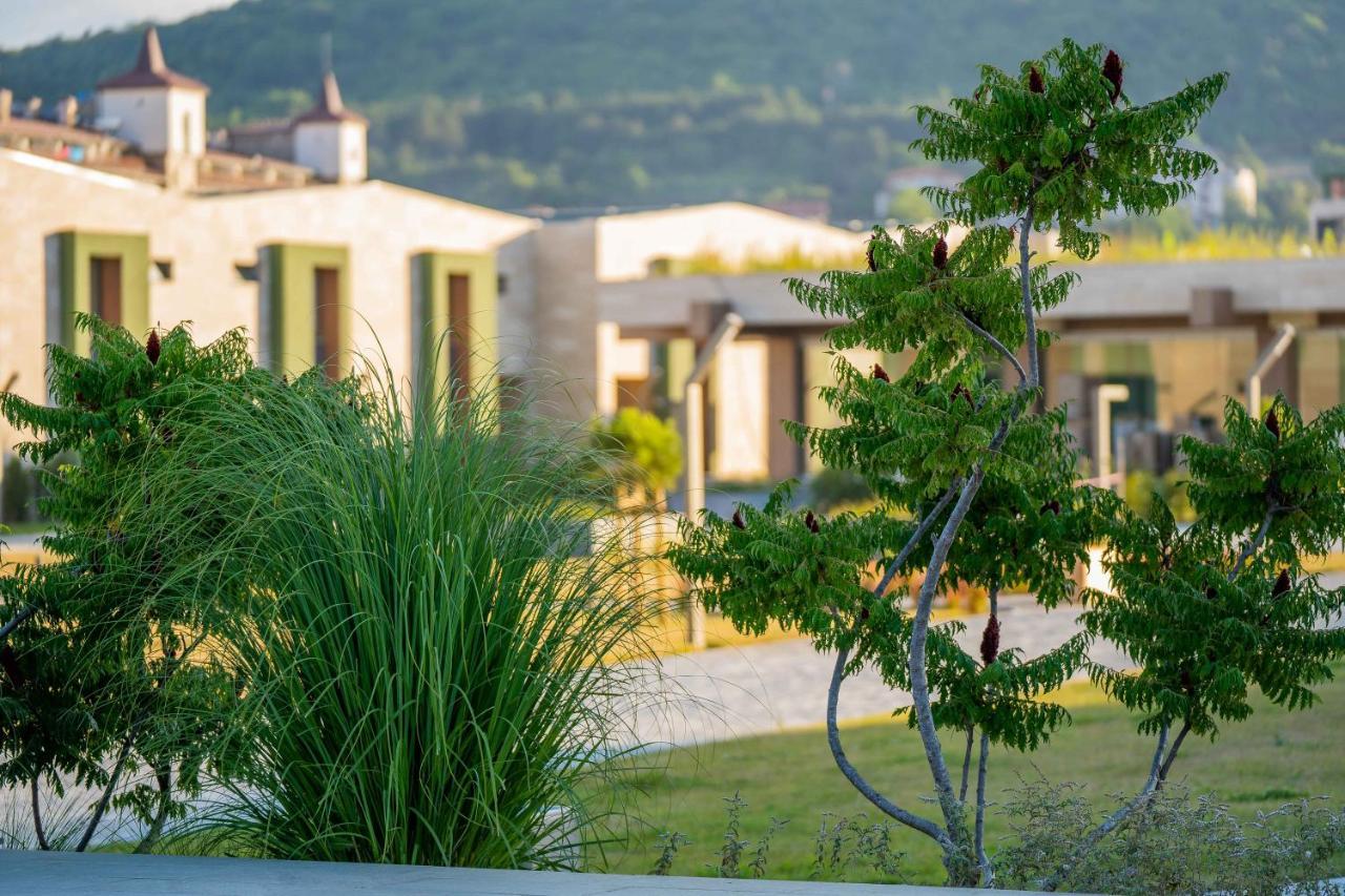 Hvd Reina Del Mar - Premium Spa Service & Free Parking Obzor Exterior foto